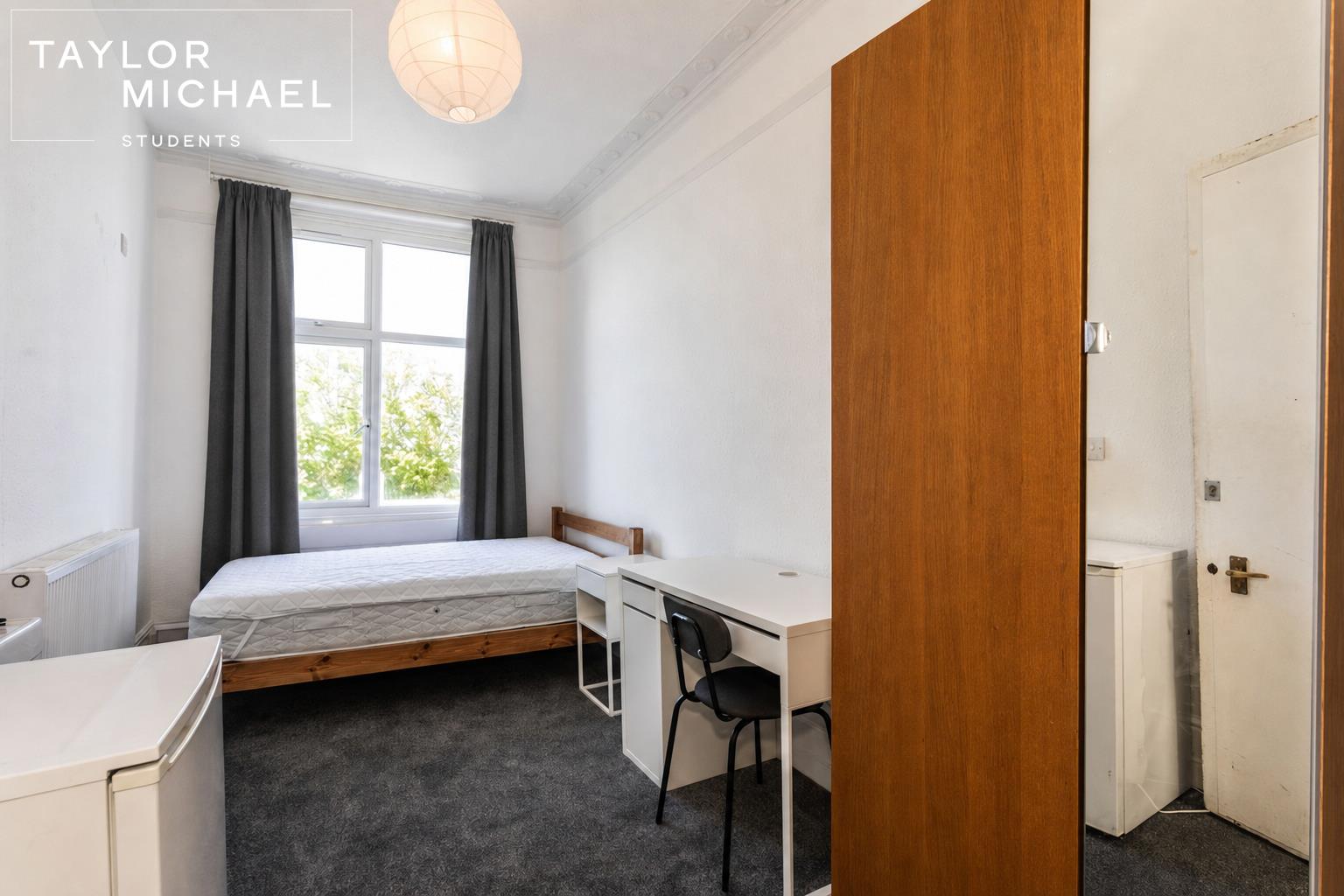 Room Powis Grove in Brighton