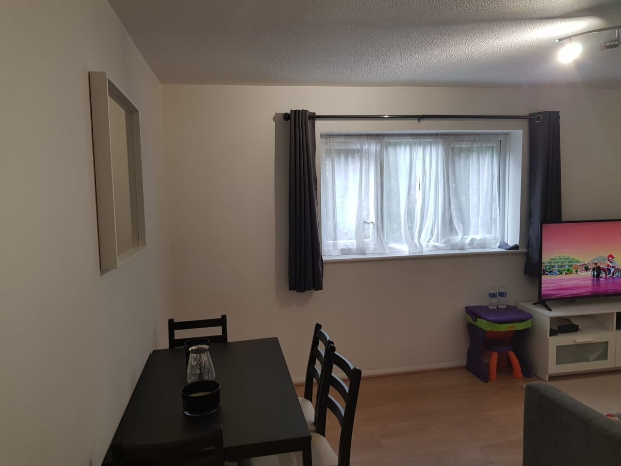 Flat Pentland Place in Greater London