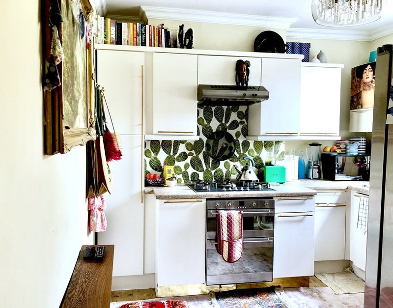 Room Tyneham Road in Greater London