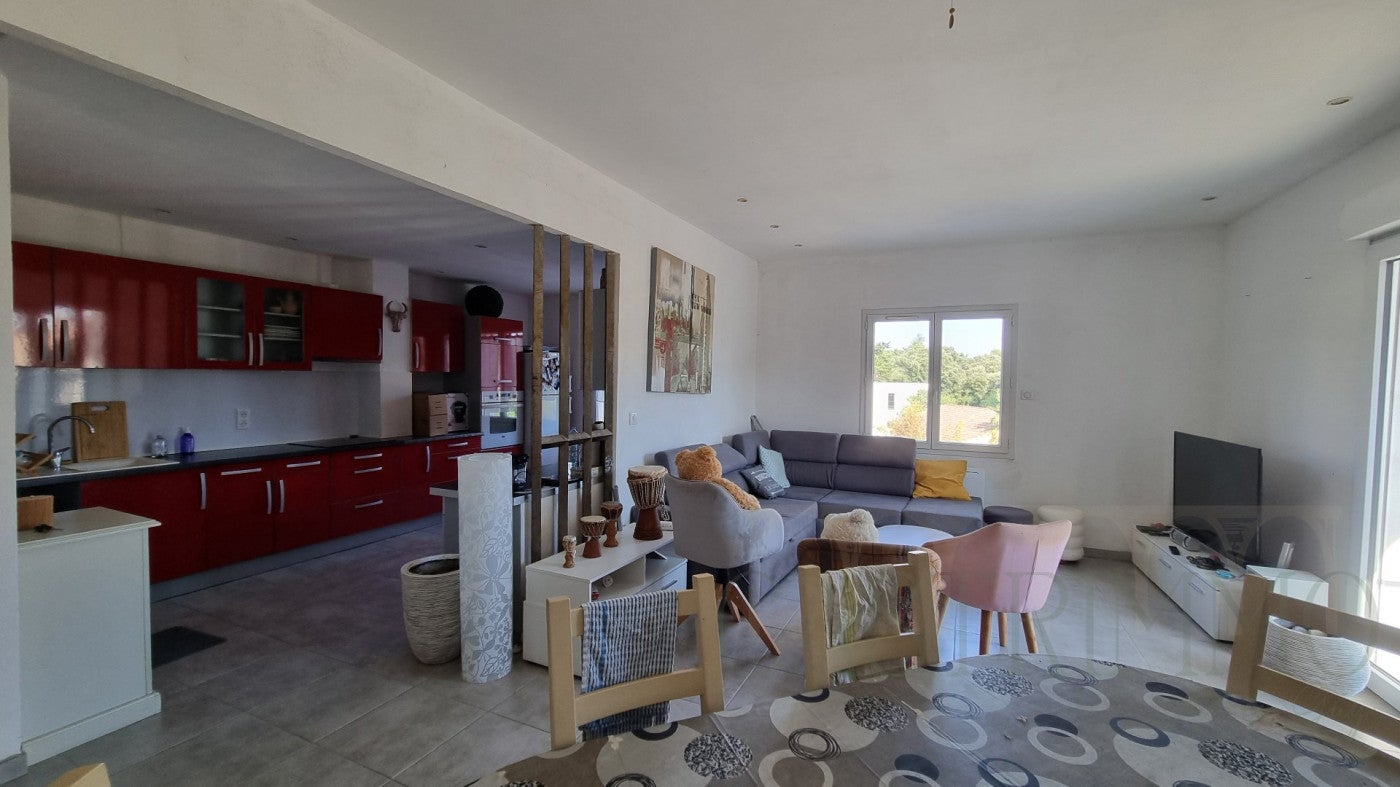 Appartement Grand Rue Louis Bouis à Sussargues