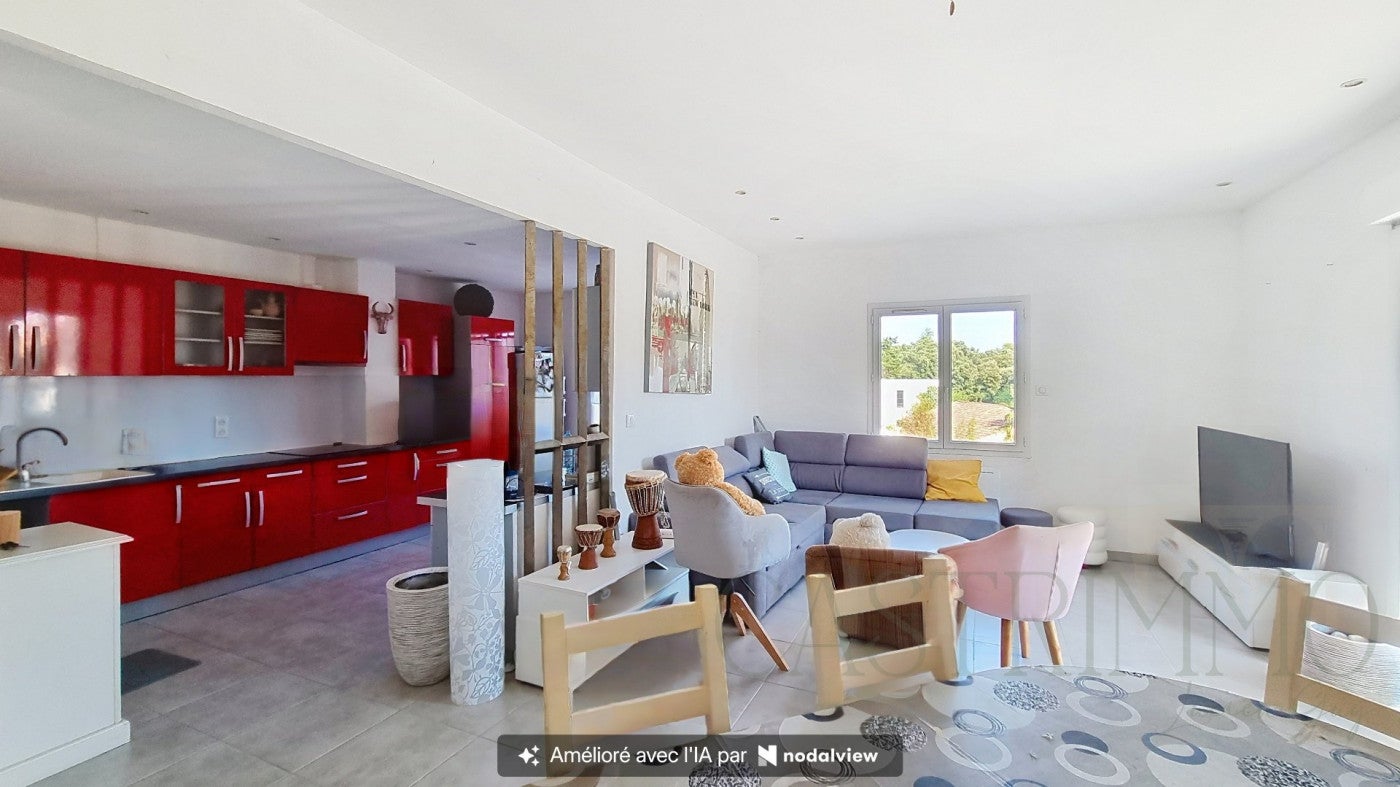 Flat Grand Rue Louis Bouis in Sussargues