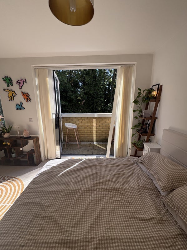 Room Bathurst Square in Greater London