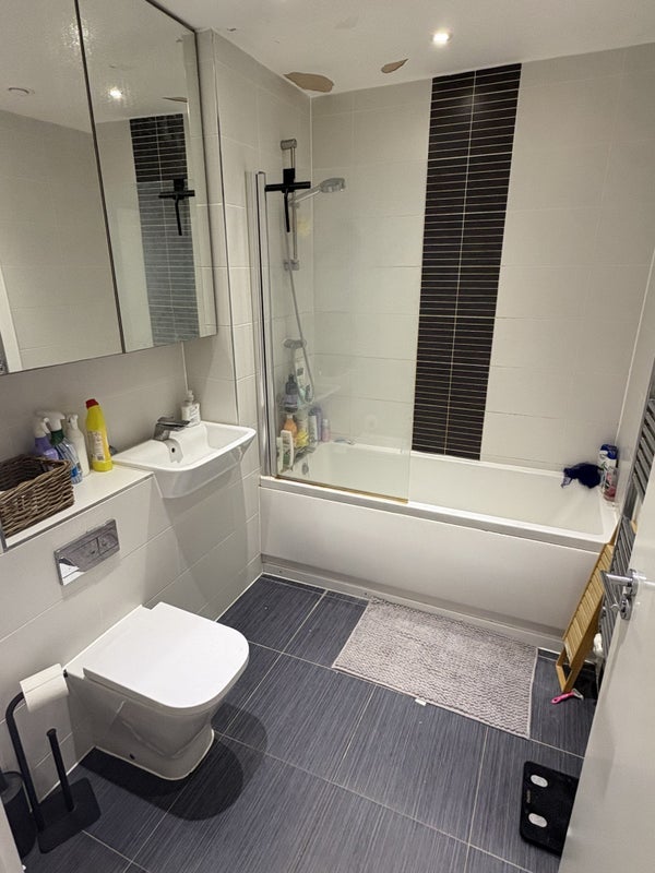 Room Bathurst Square in Greater London
