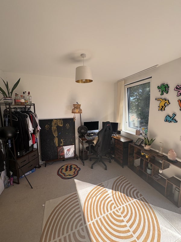 Room Bathurst Square in Greater London