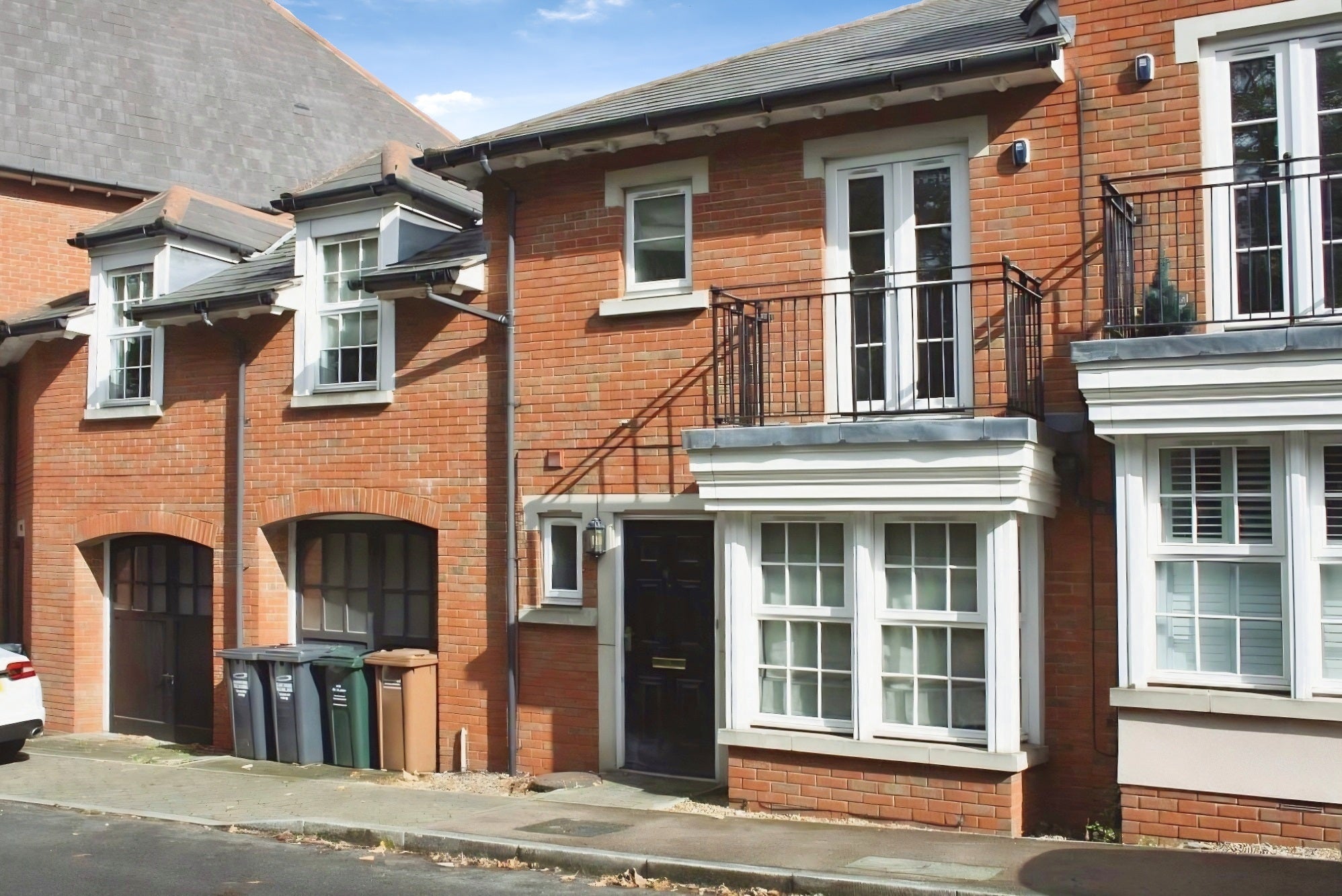 House Calcroft Avenue in Dartford