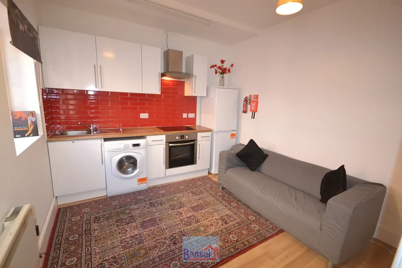 Flat Gulson Road in Coventry