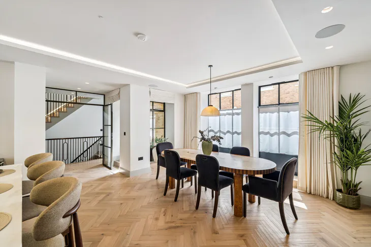 Flat Bridstow Place in City of Westminster