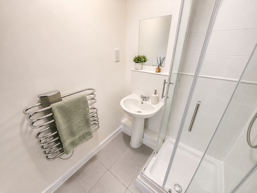 Flat Dudley Place in Borough of Spelthorne