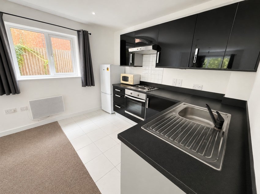 Flat Dudley Place in Borough of Spelthorne