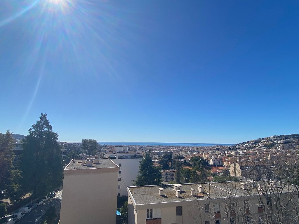 Appartement Avenue Gravier à Nice