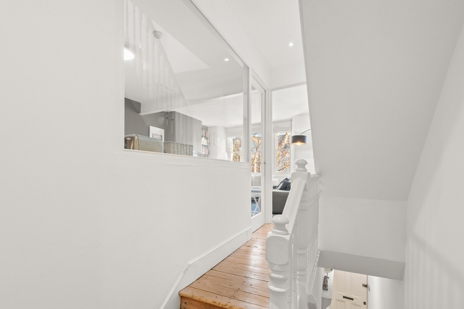 Flat Edenvale Street in Greater London