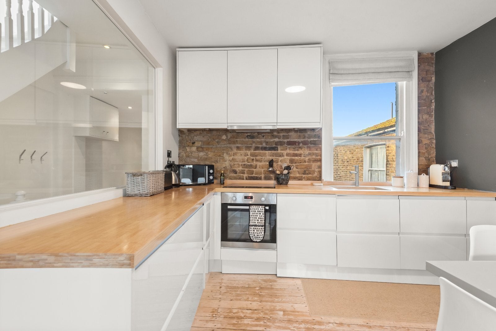 Flat Edenvale Street in Greater London