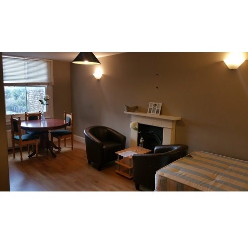 Flat Clanricarde Gardens in Greater London