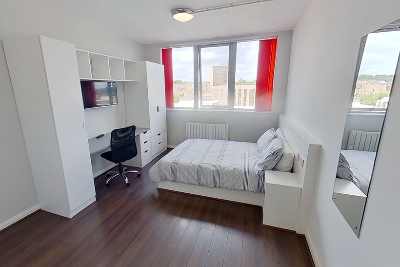 Room Milton Street in Nottingham