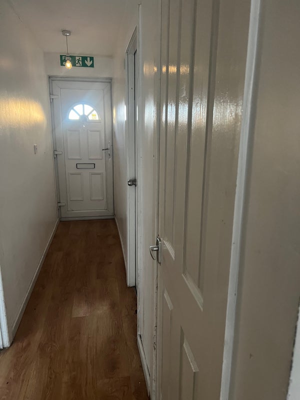 Room Maryland Street in Greater London