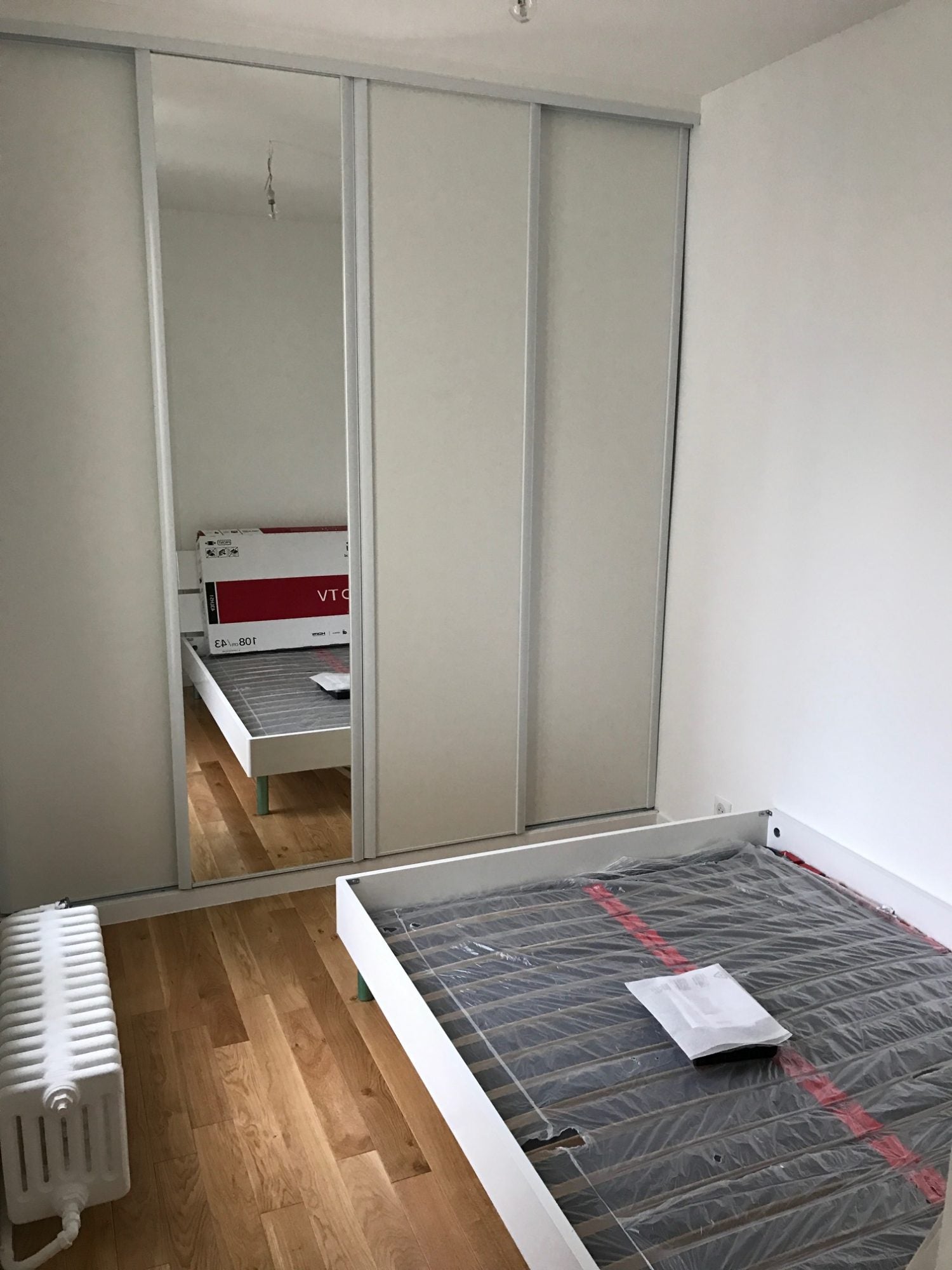 Flat Rue Jean Nicot in Paris