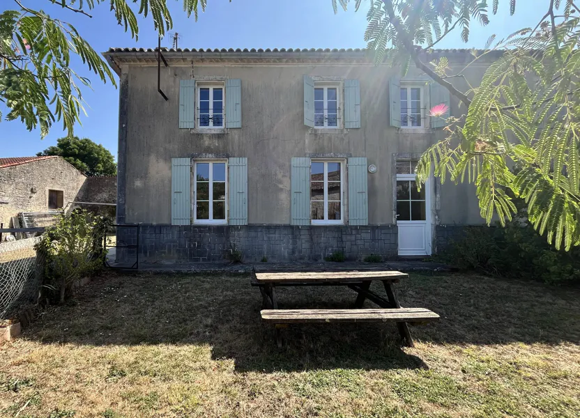 House Route de Chez Cantin in Thézac