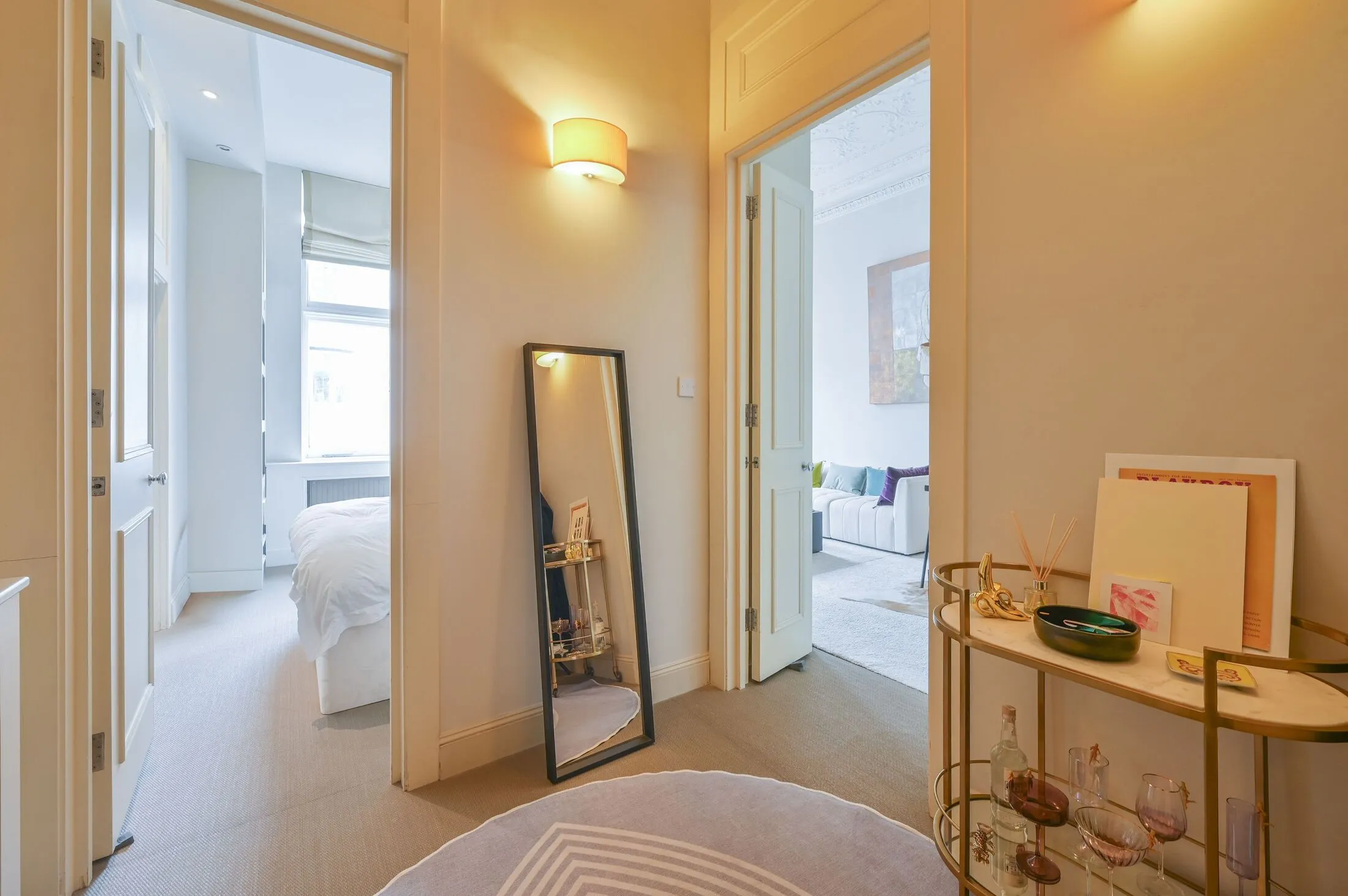 Flat Cornwall Gardens in Greater London
