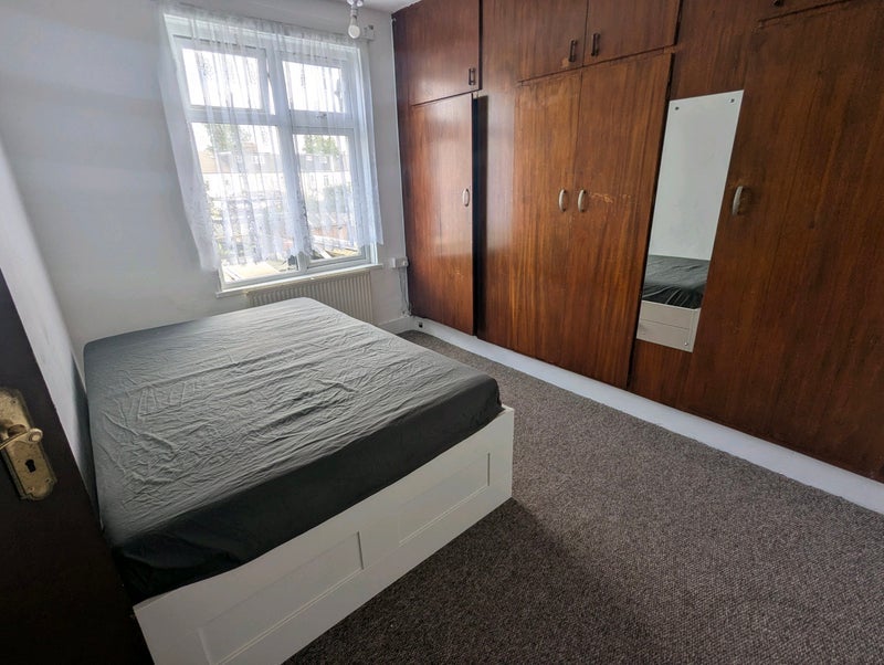 Room Framfield Road in Greater London