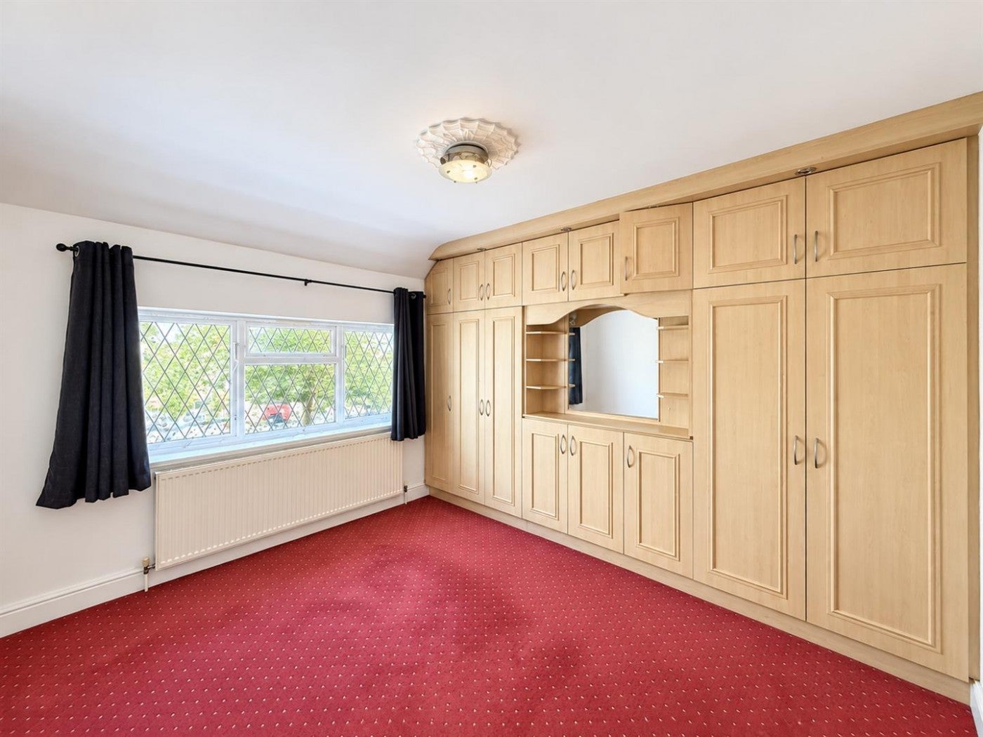 House Gresham Road in Greater London