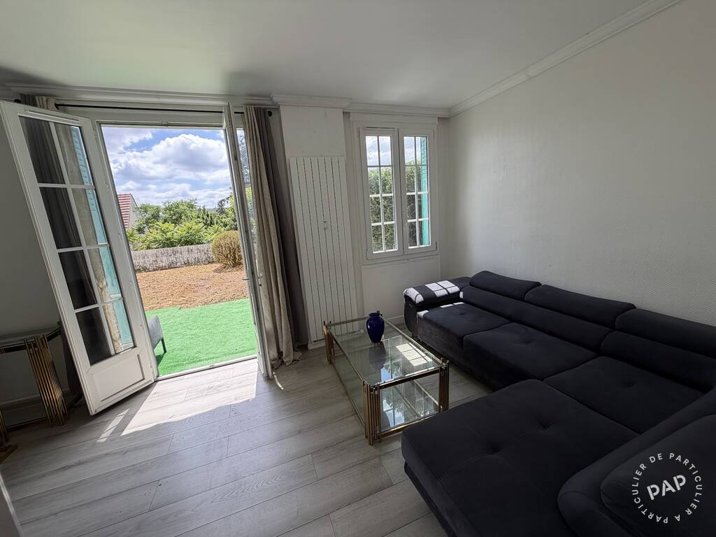 Room Rue Galliéni in Villennes-sur-Seine