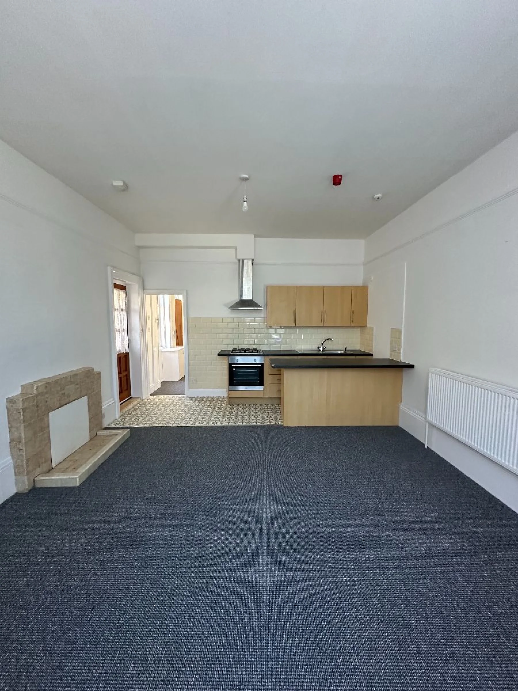 Flat Cromwell Parade in Scarborough