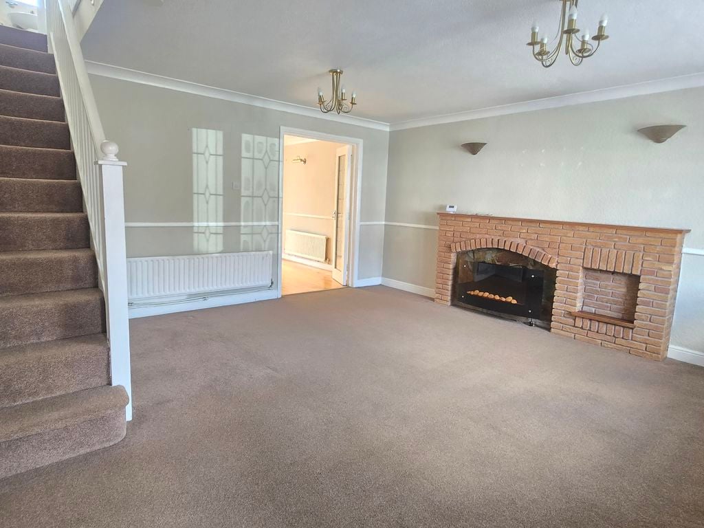 House Roper Way in Coseley