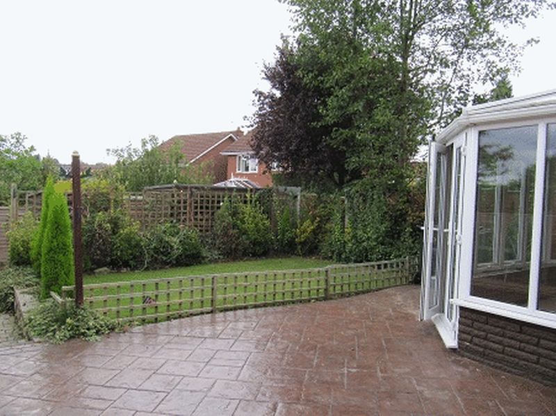 House Roper Way in Coseley