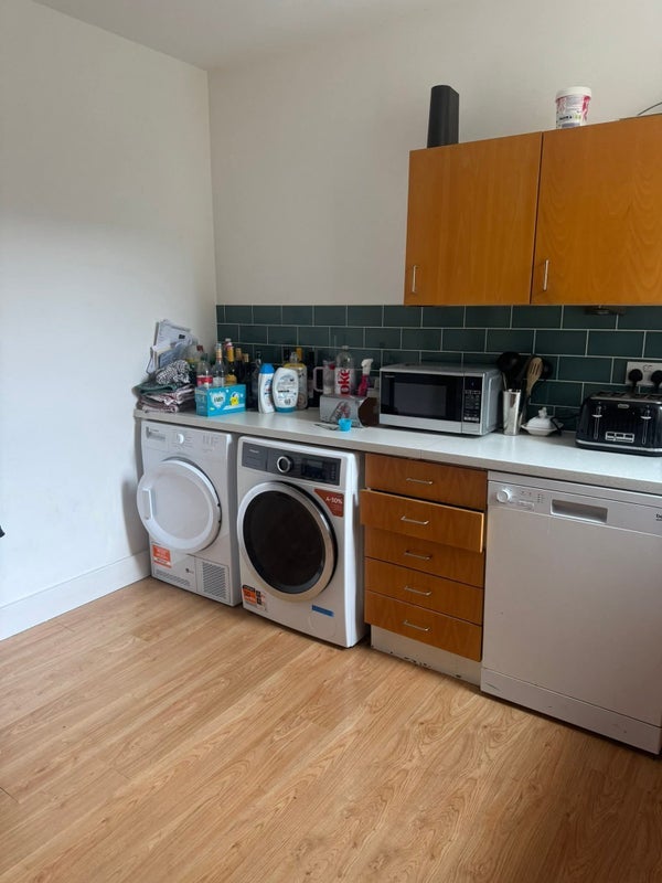 Room Webb's Road in Greater London