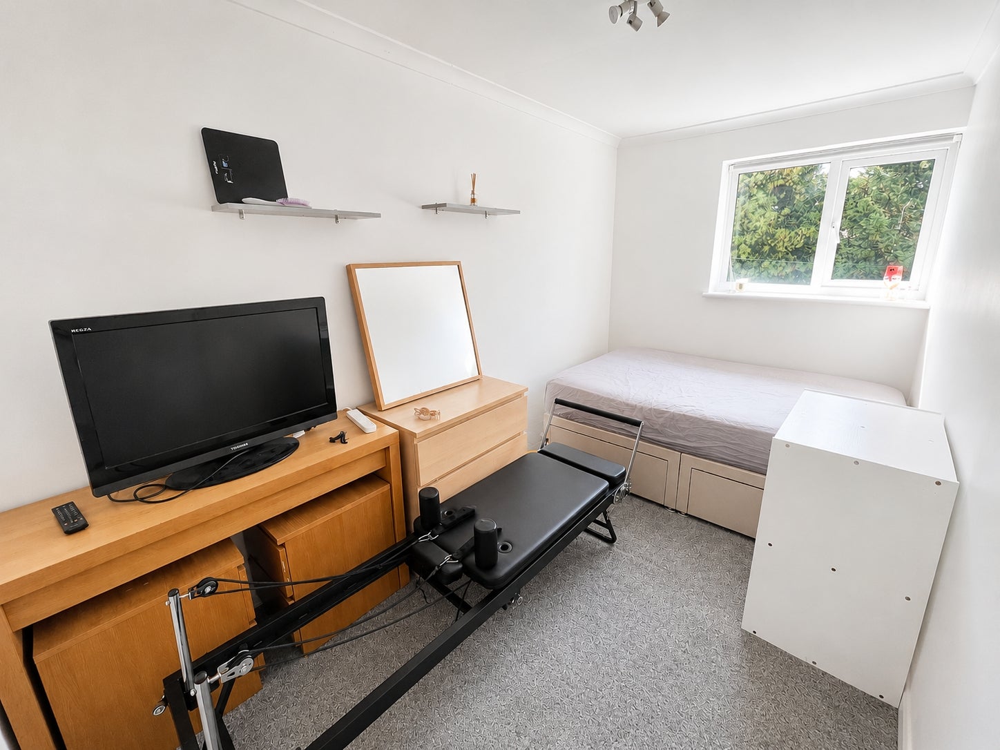 Flat Woodford Court in Thanet