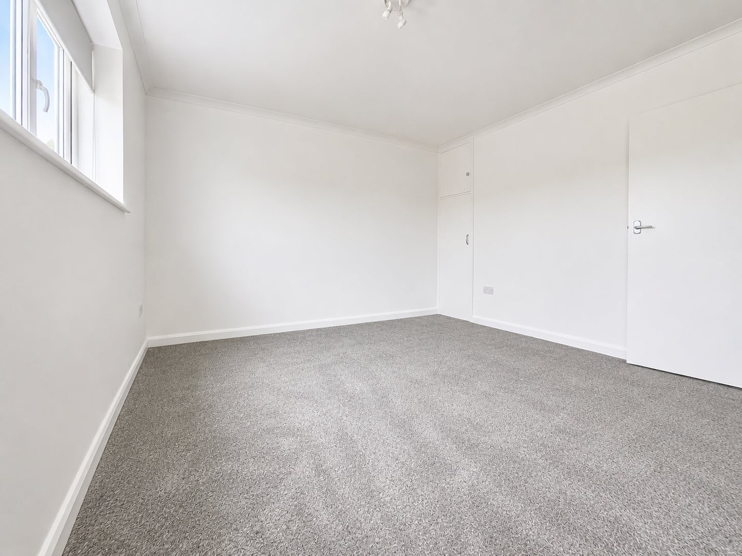 Flat Woodford Court in Thanet