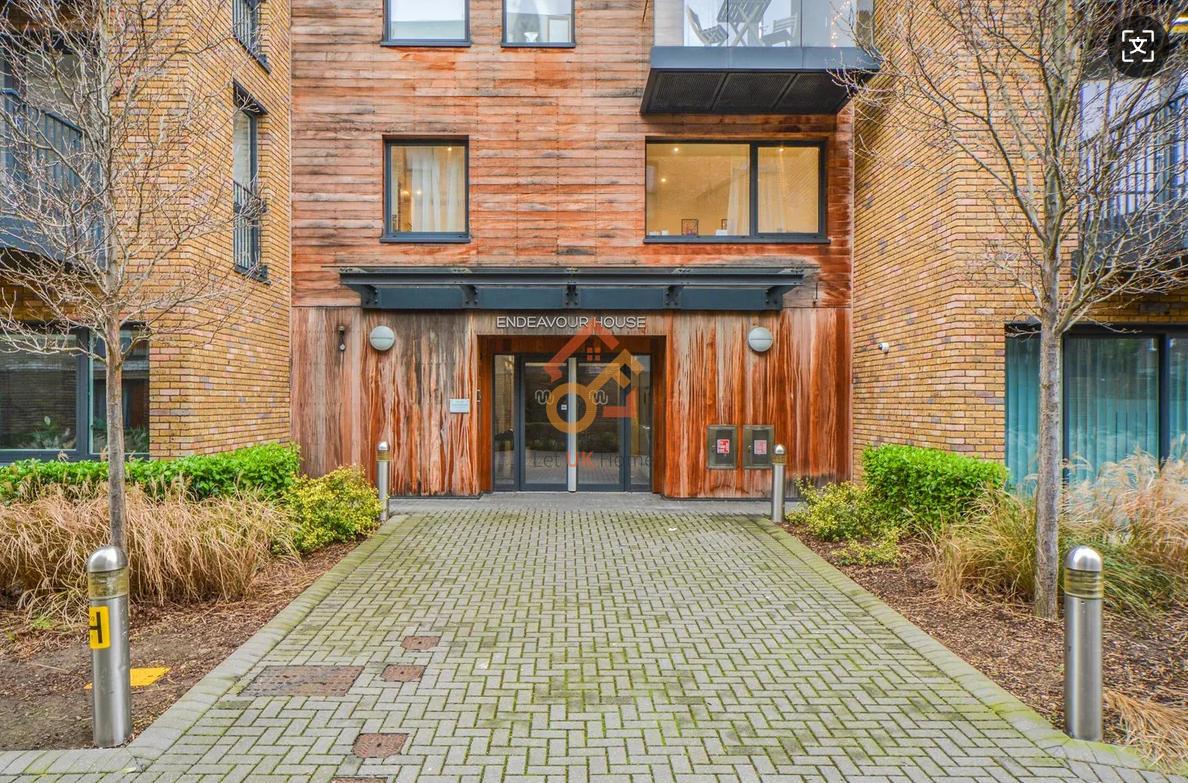 Flat Ashton Reach in Greater London
