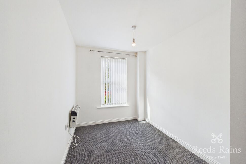 Flat Bonnington Close in St Helens