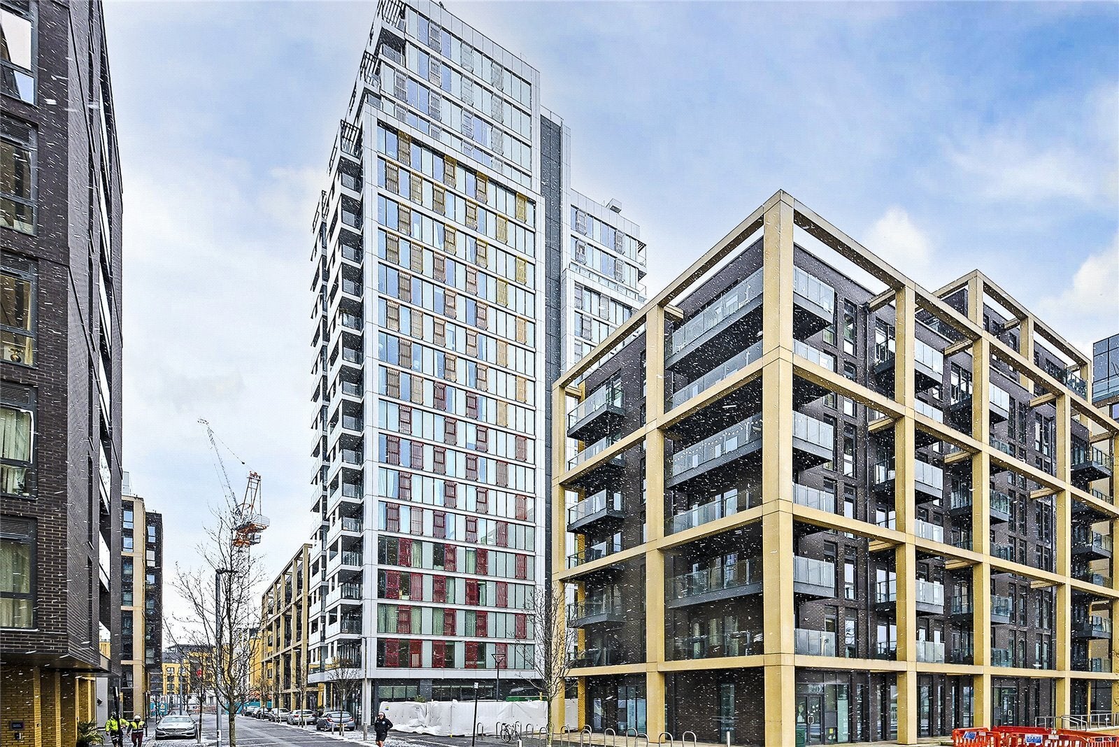 Flat Enterprise Way in Greater London