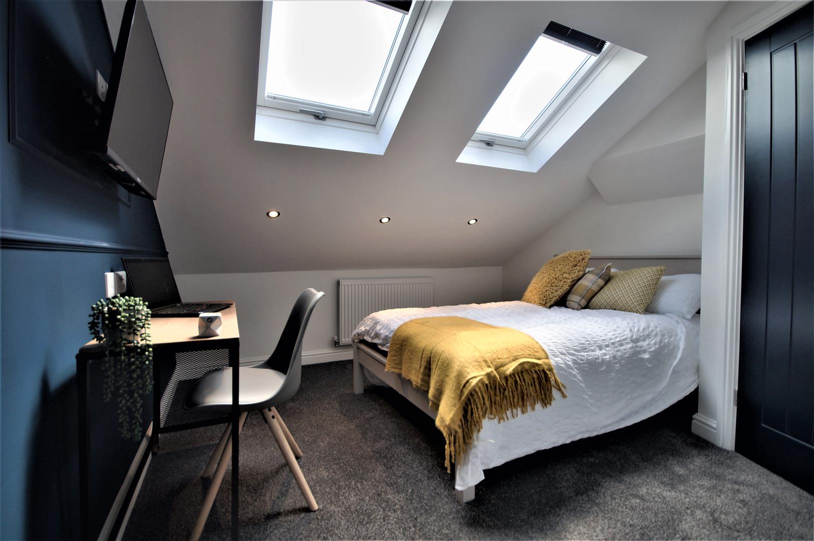 Flat Bolingbroke Road in Coventry