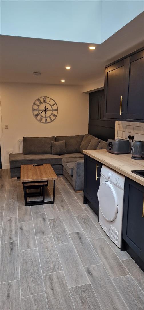 Flat Bolingbroke Road in Coventry