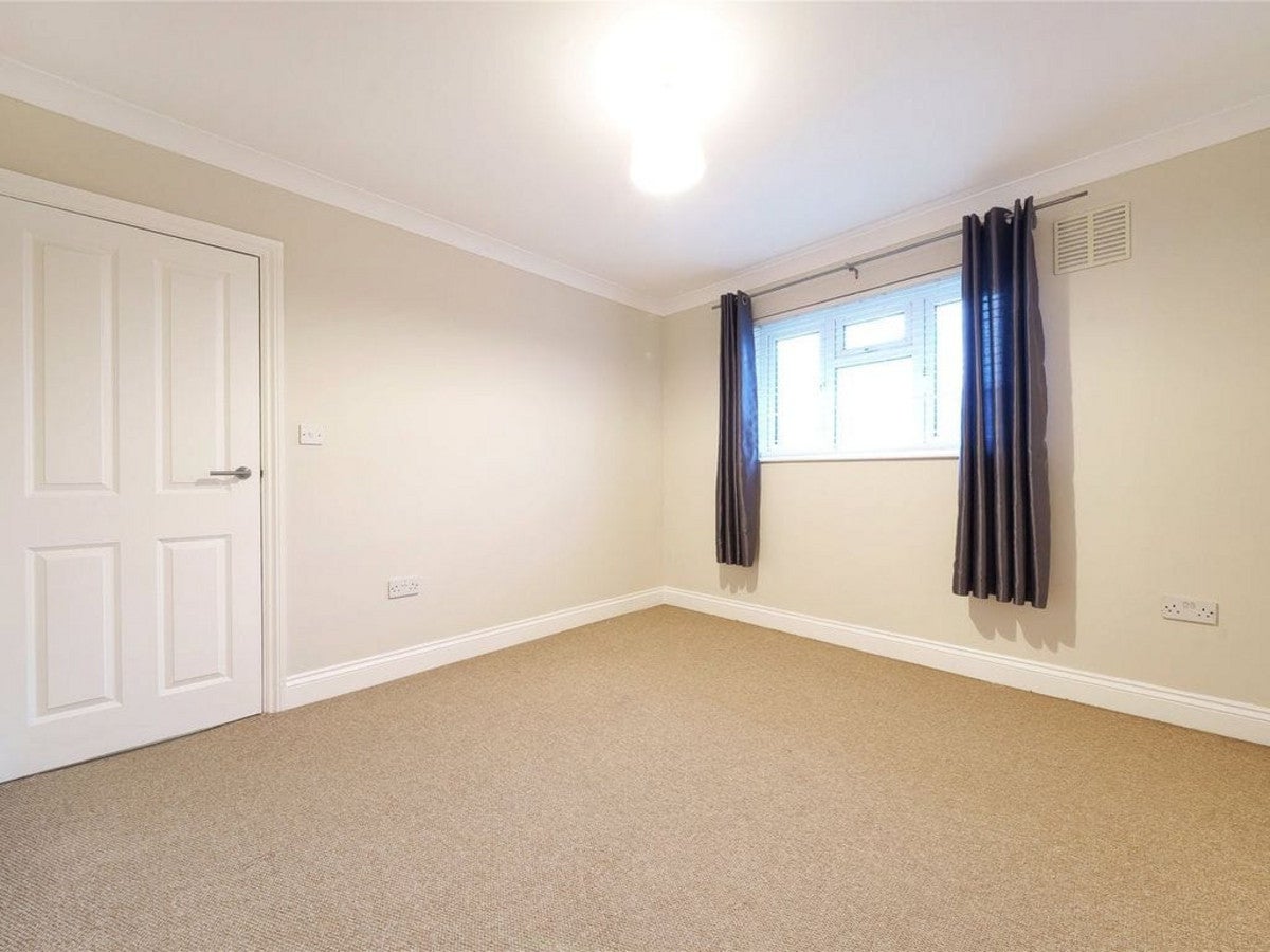 Flat Croydon Road in Greater London