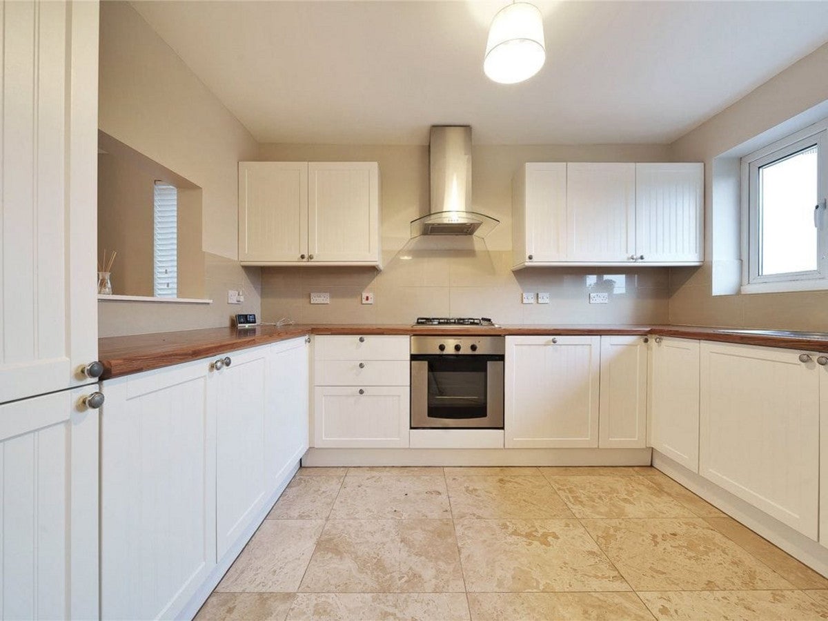 Flat Croydon Road in Greater London
