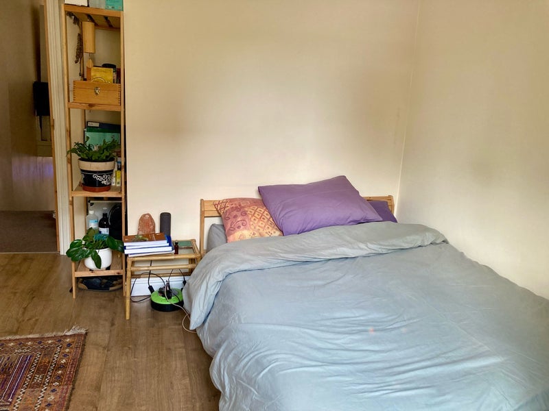 Room Whitburn Road in Greater London