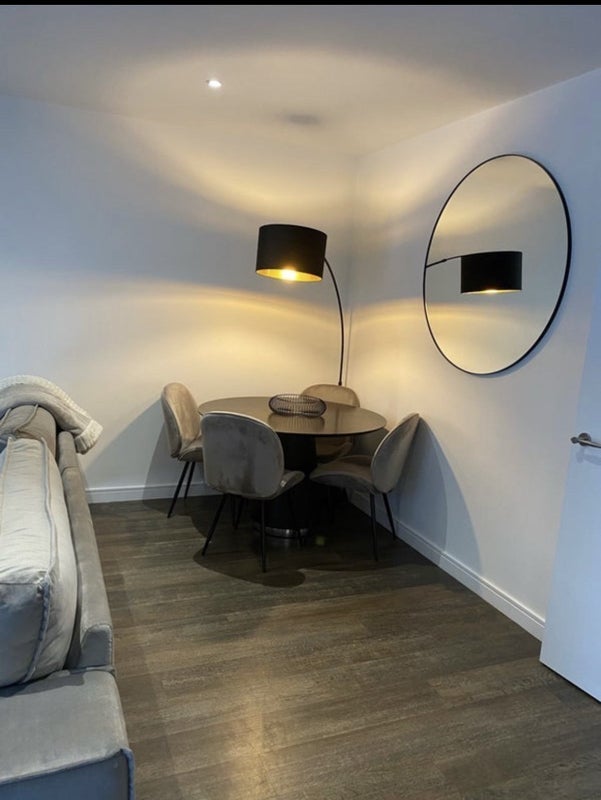 Room Myrtle Alley in Greater London