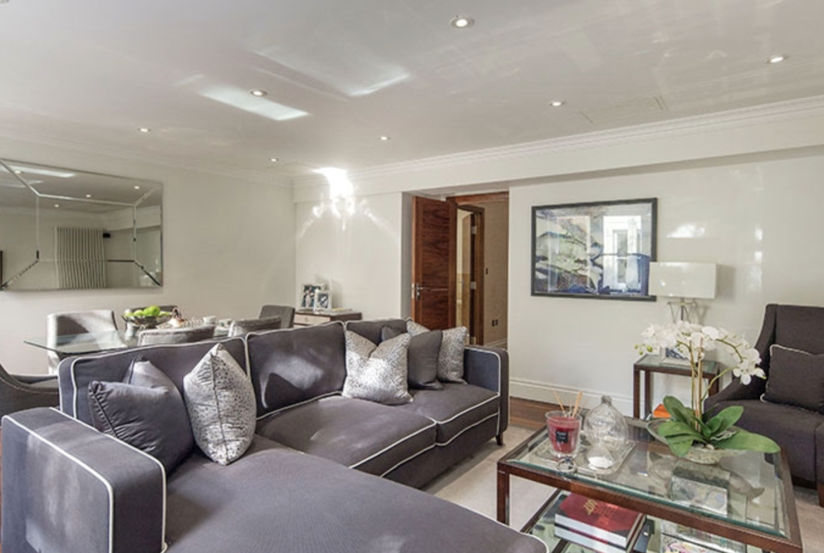Flat Kensington Gardens Square in City of Westminster
