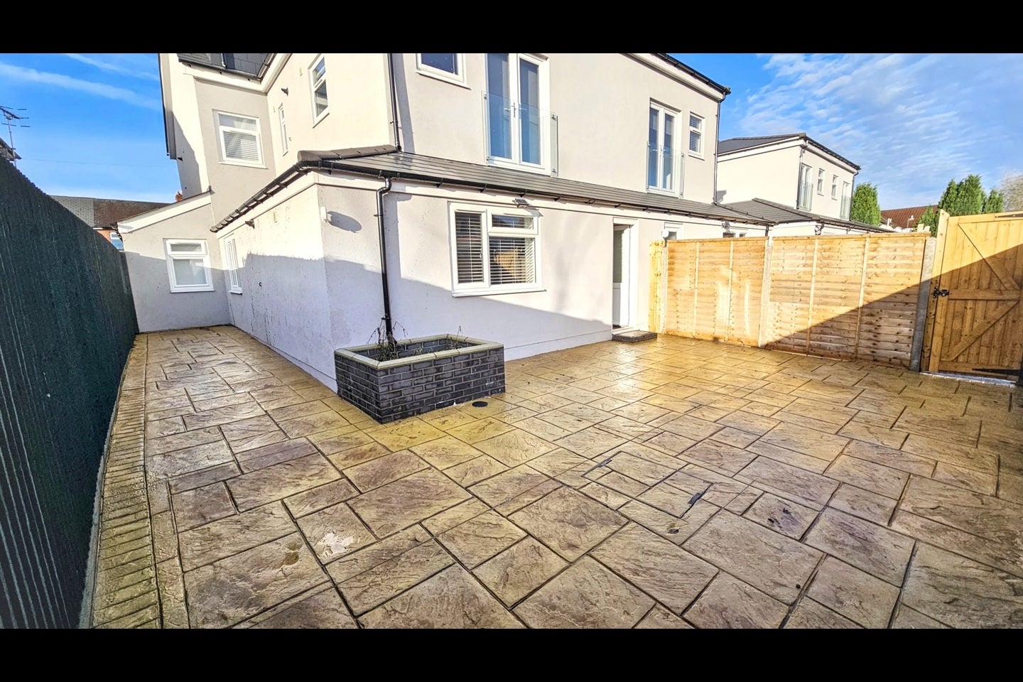 Flat Caerphilly Road in Cardiff