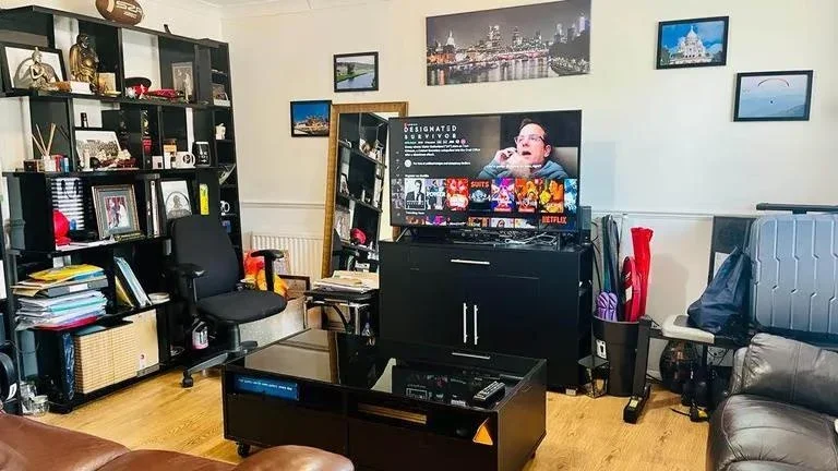 Room Aldington Close in Greater London