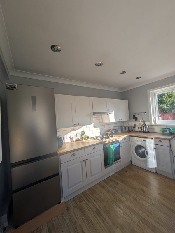 Room Cottrell Avenue in Bristol