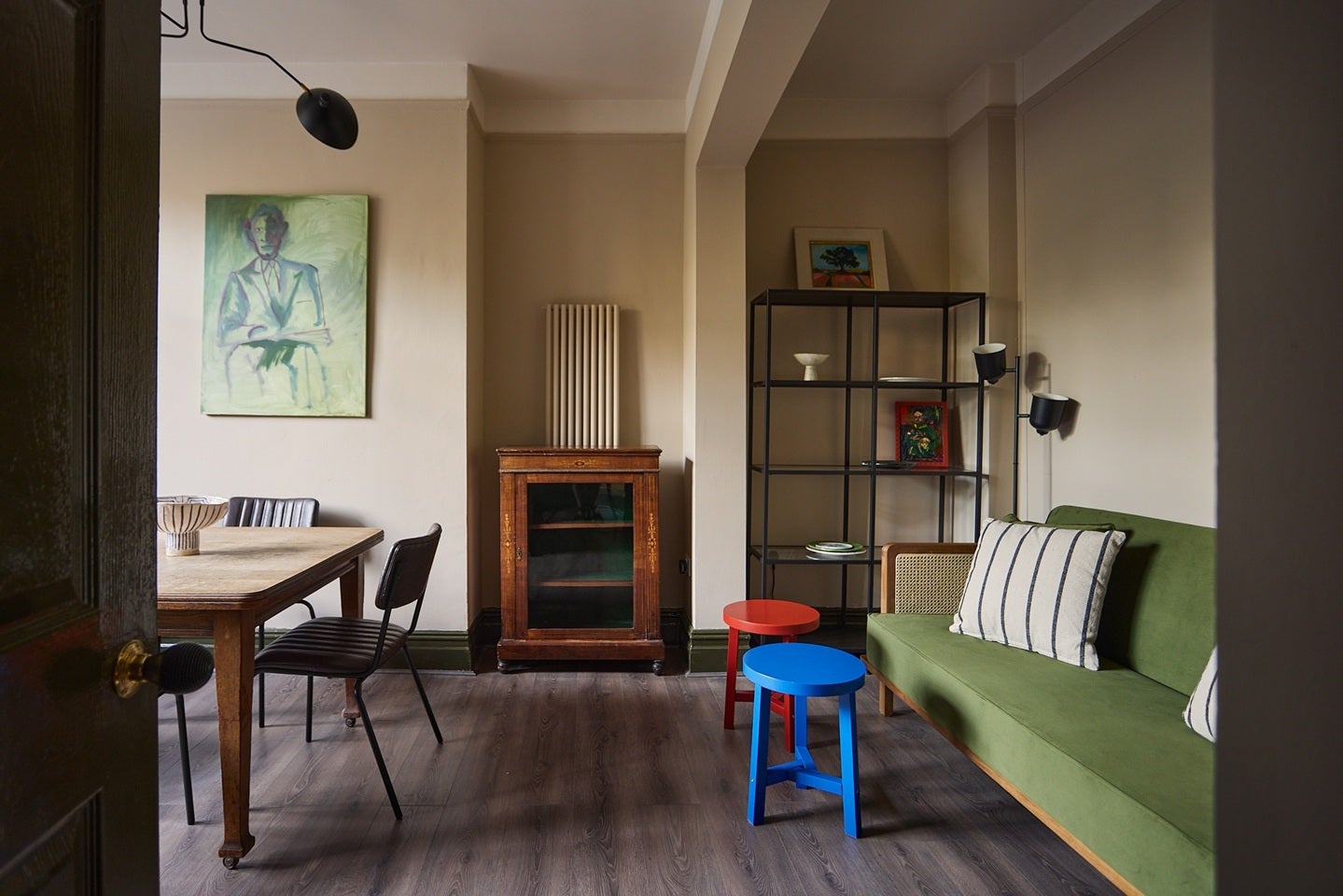 Flat Nicholson Road in Greater London