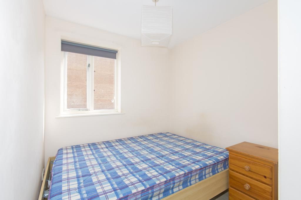 Flat Grinstead Road in Greater London