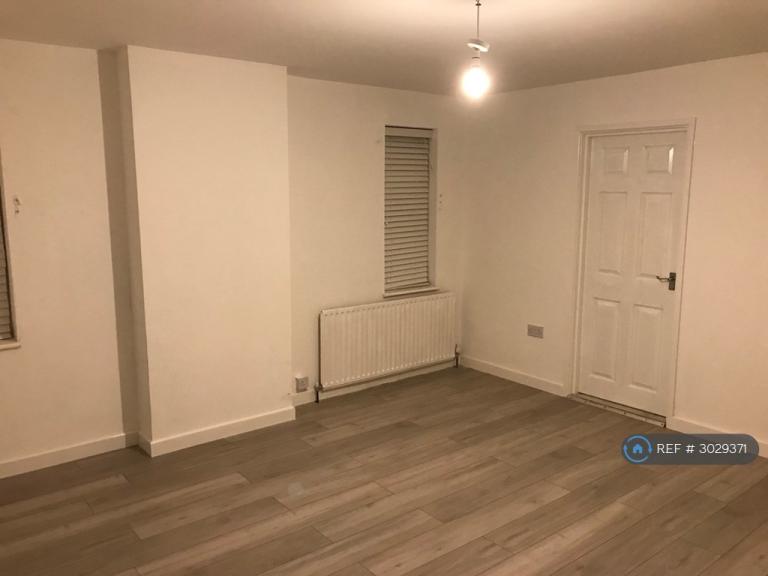 Flat Hodsons Drive in Huntingdonshire