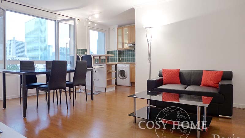 Flat Place Charras in Courbevoie