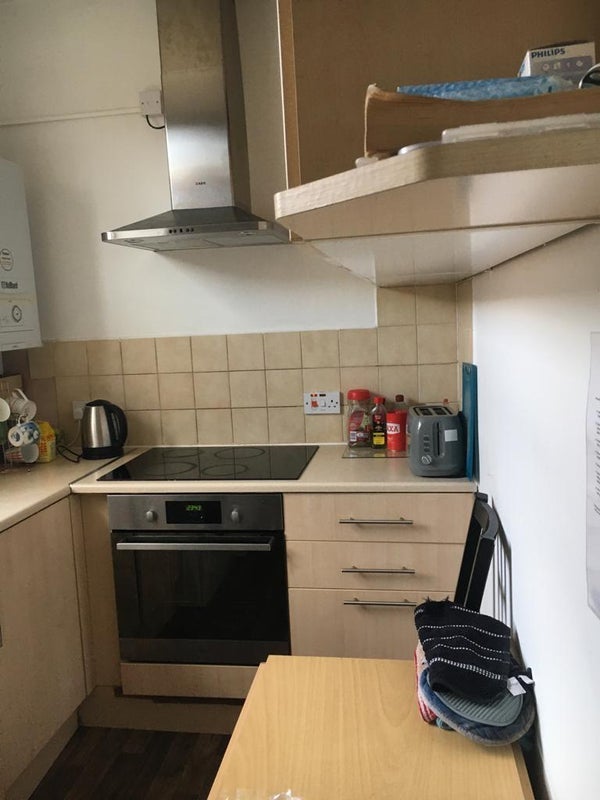 Room Studland Street in Greater London