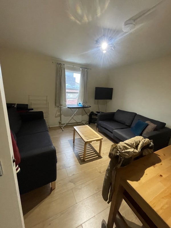 Room Studland Street in Greater London